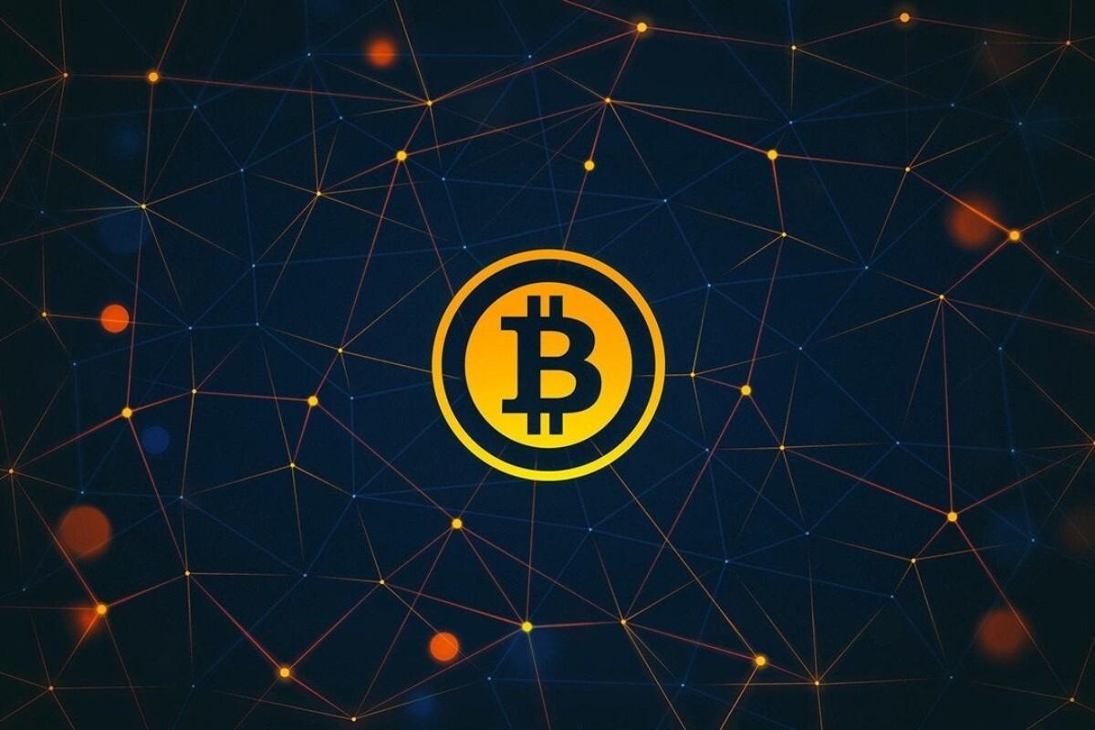 比特币价格暴跌至9万美元以下，随后恢复了7000美元（市场观察）